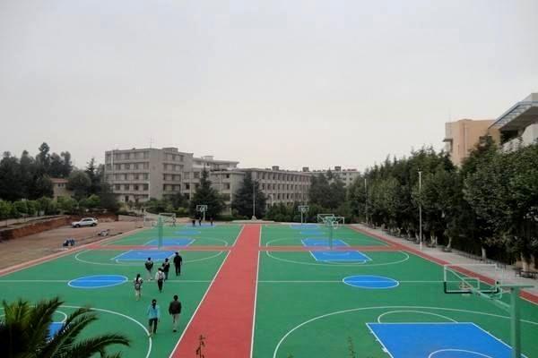 上海宝山塑胶篮球场